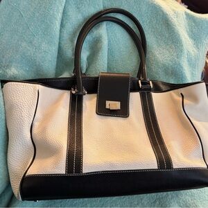 Tiffany & Co. Elegant Black and White Leather Handbag